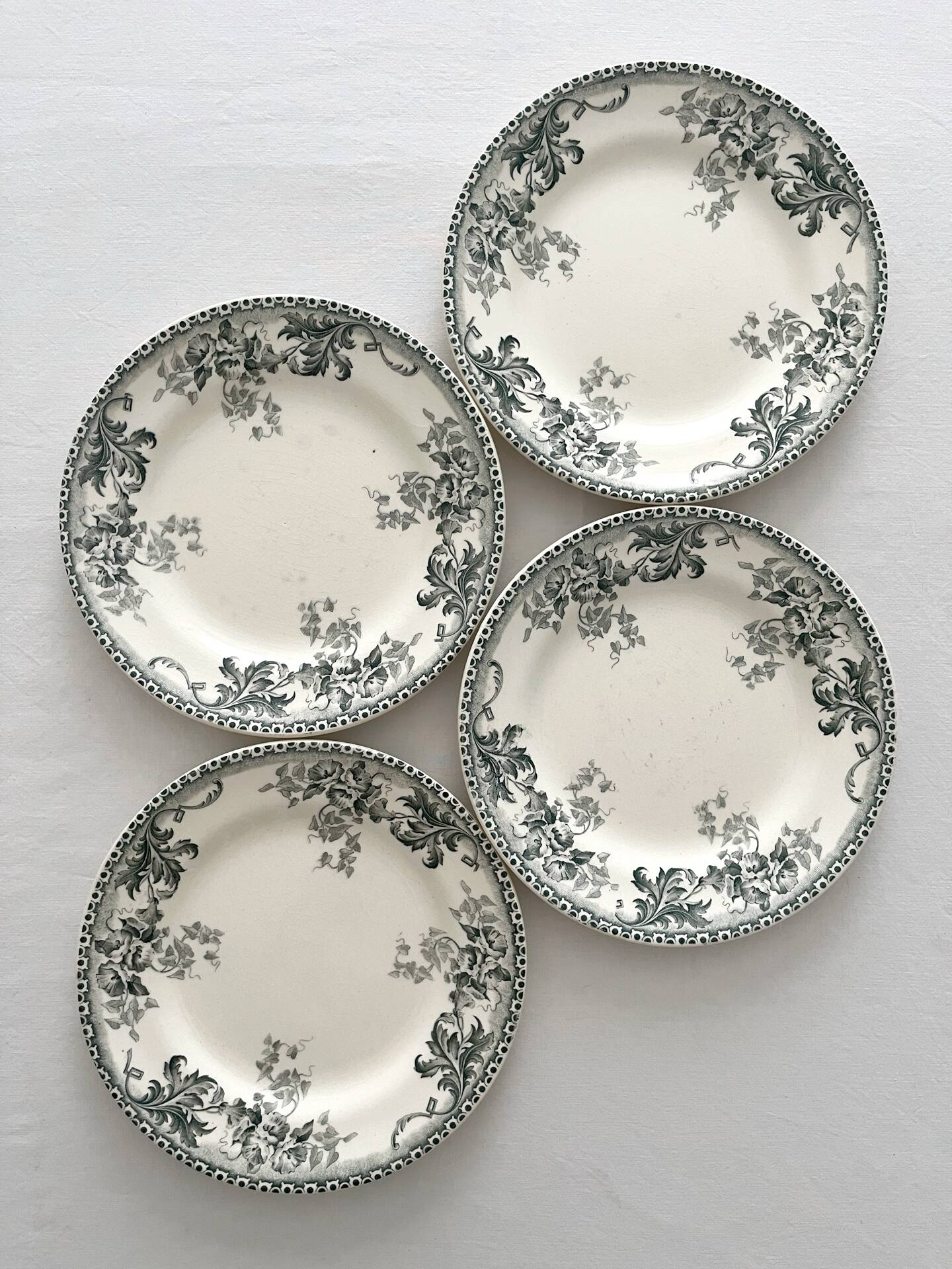 4 dessert plates ironstone "Liserons" Choisy le Roi