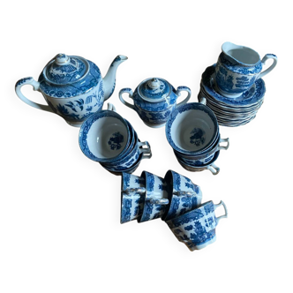 Blue Willow Tea Set