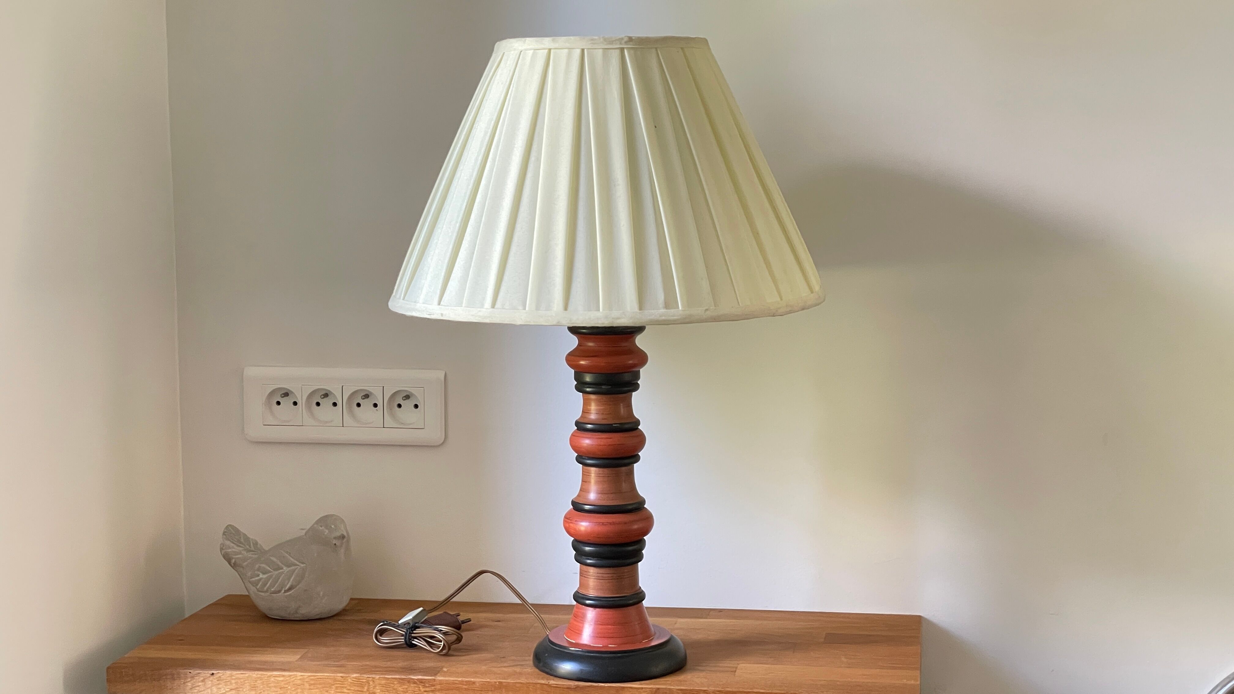 Vintage Italian turned wood lamp