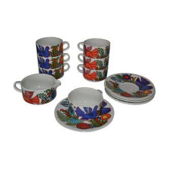 Service 7 cups and 4 cups milk/cream & Villeroy Boch Acapulco pot