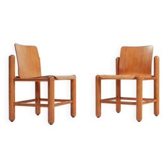 2 Knud Friis & Elmar Moltke Nielsen (Friis & Moltke) Pine dining Chairs