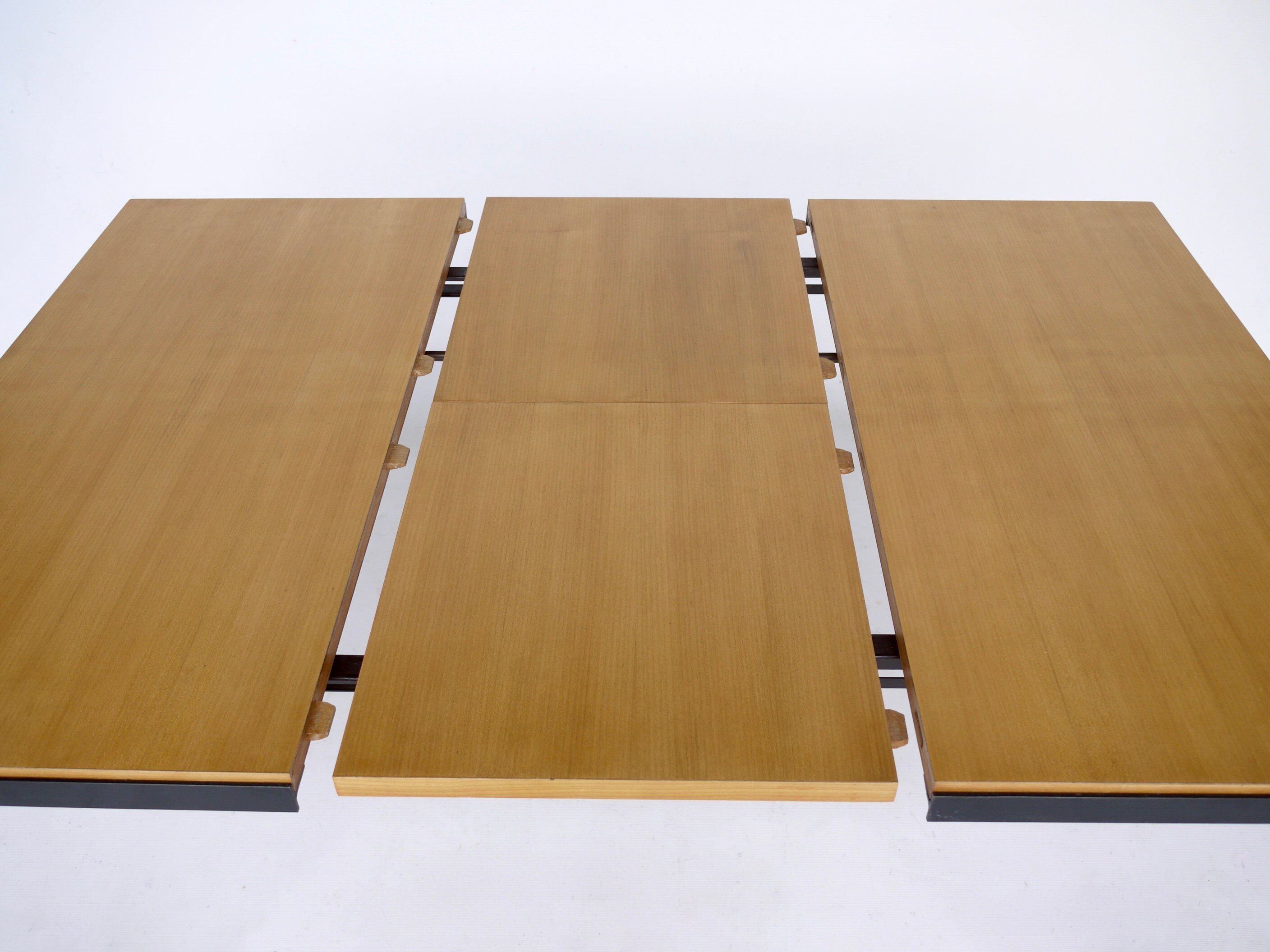 Extendable t-angle table by florence knoll for knoll international, 1950s