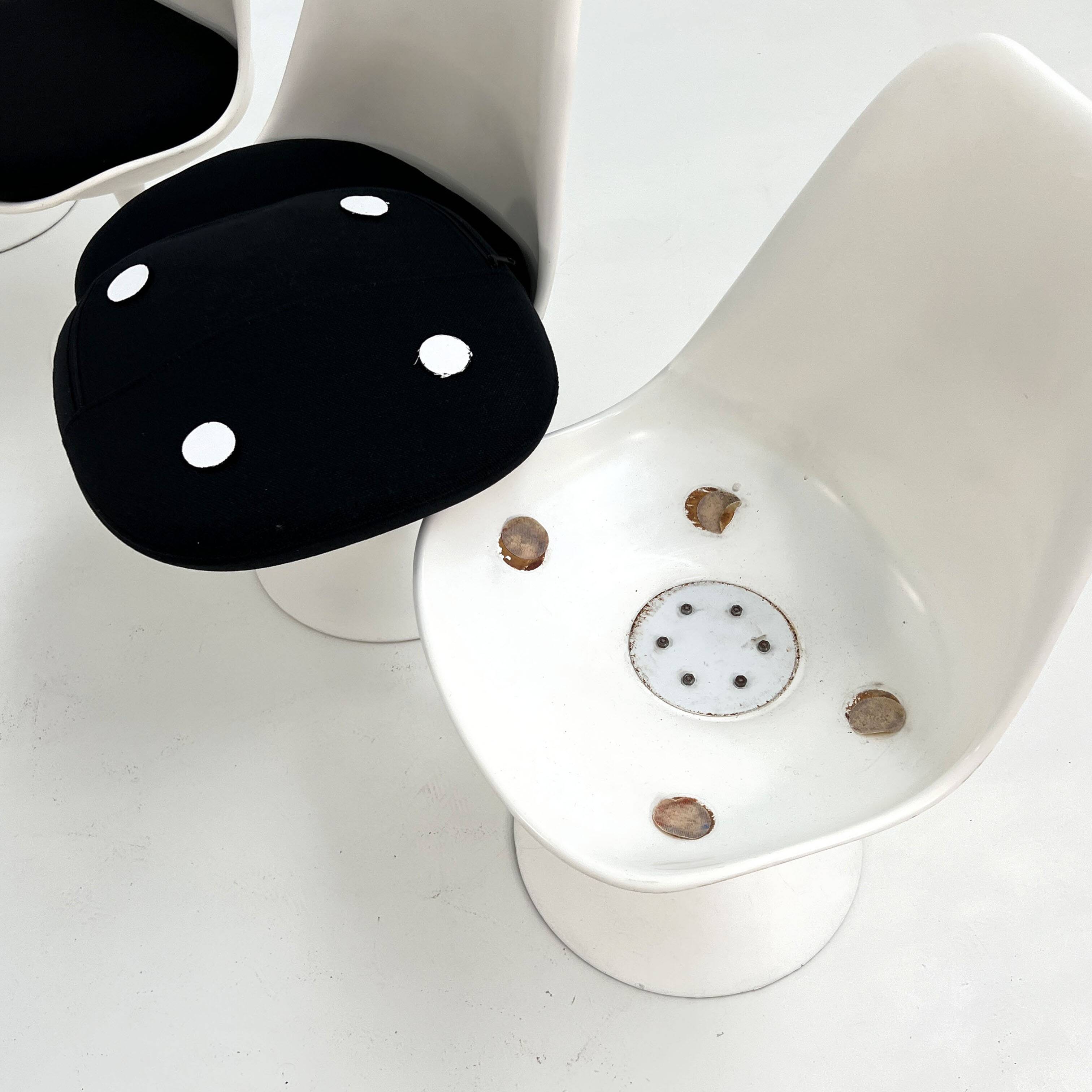 Set of 4 Tulip swivel chairs by Eero Saarinen for Knoll, 1960