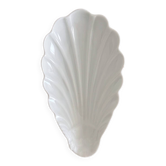 Small shell-shaped ramekin in antique Pillivuyt porcelain.