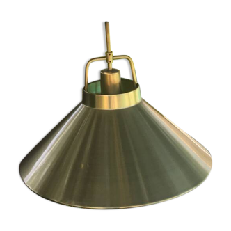 Adjustable brass suspension
