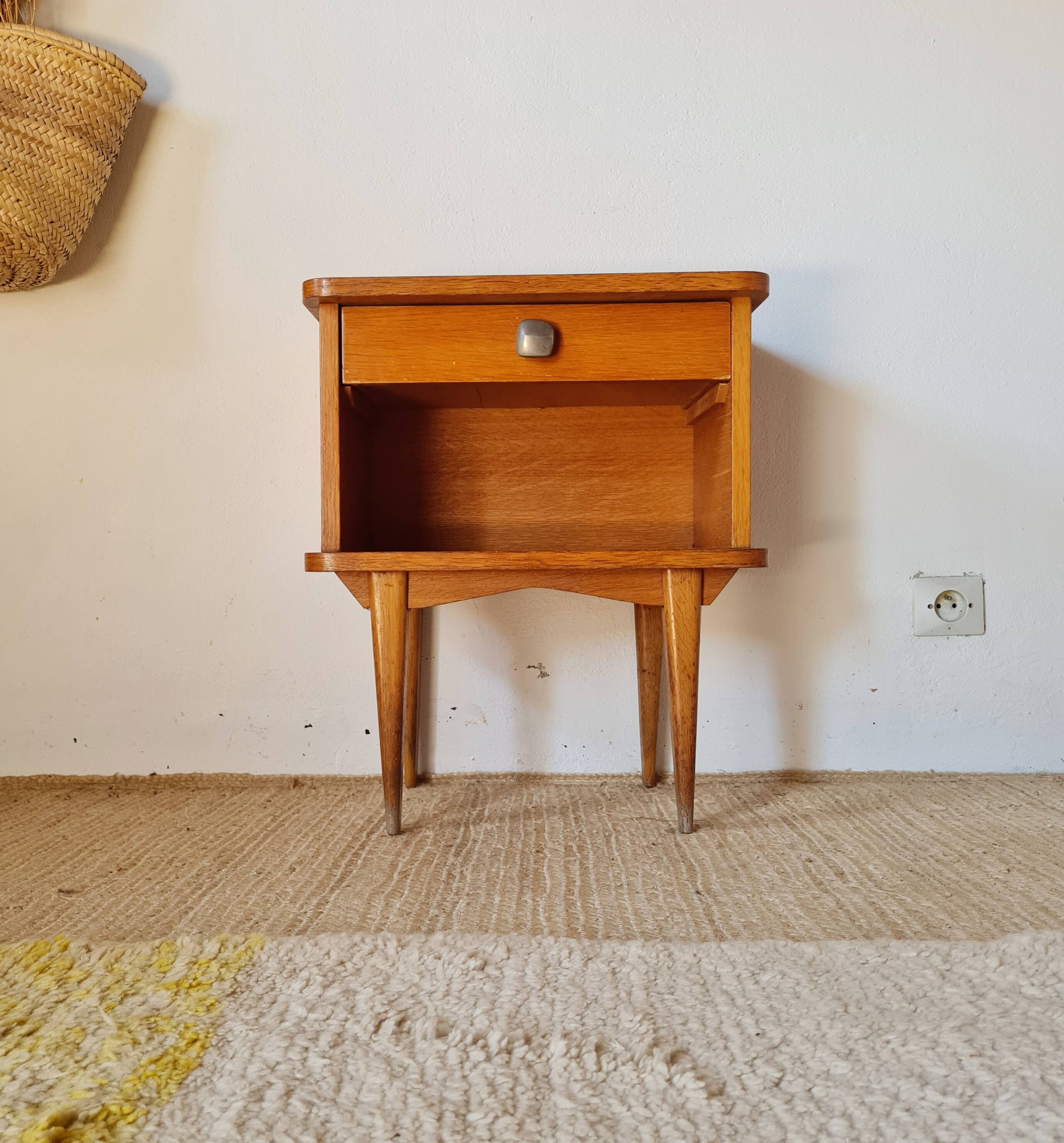 Small vintage Scandinavian bedside table – Mid-Century Design