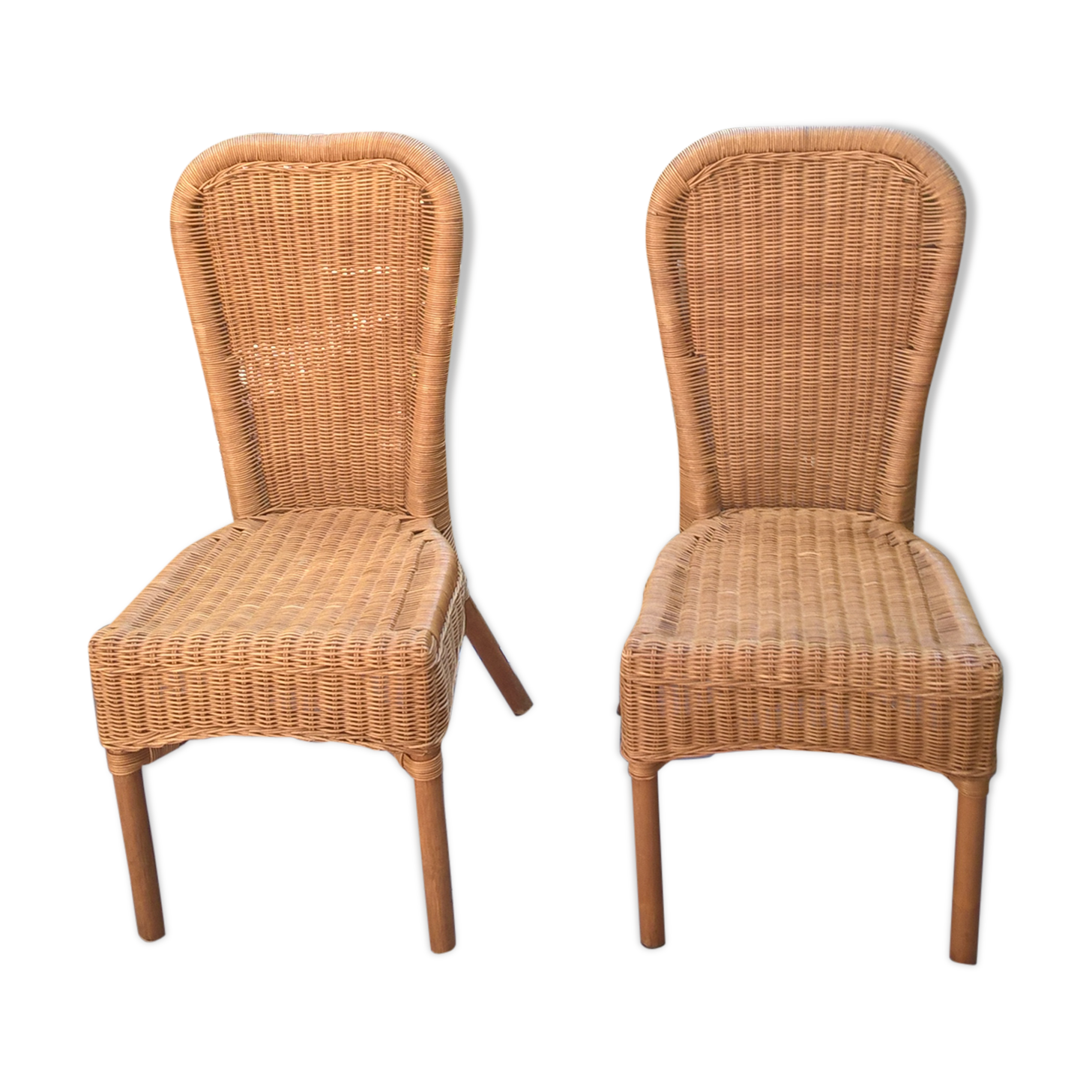 Nice pair of 90 Euros rattan chairs