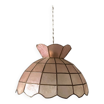 Pink mother-of-pearl pendant