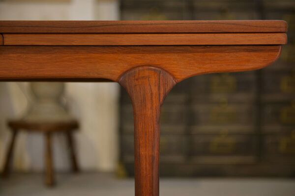 Table scandinave en teck Danemark 1960’s