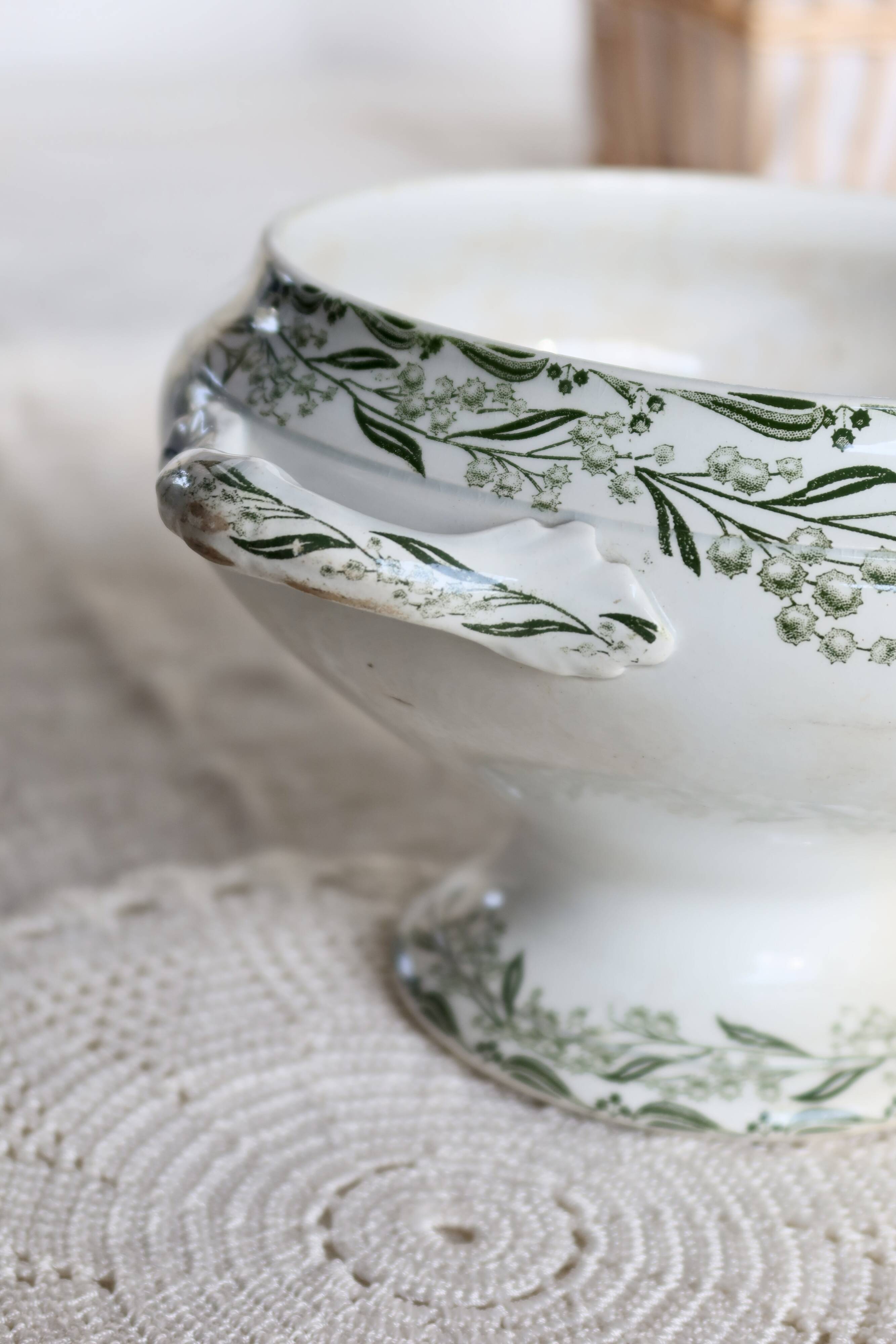 Antique soup tureen body, ironstone, Saint-Amand and Hamage Nord – Model M