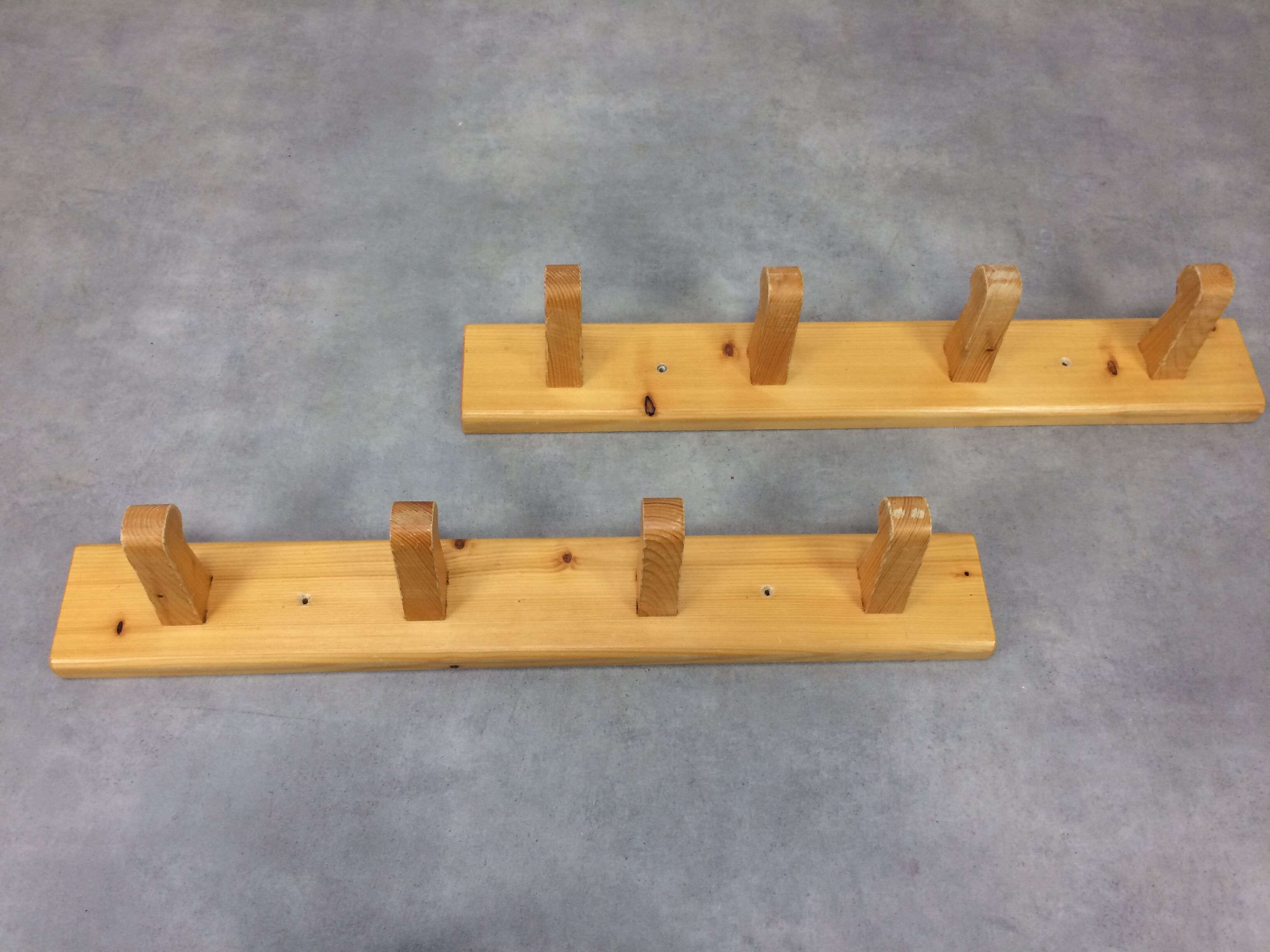 2 pine wall coat racks 4 hooks, chalet decoration