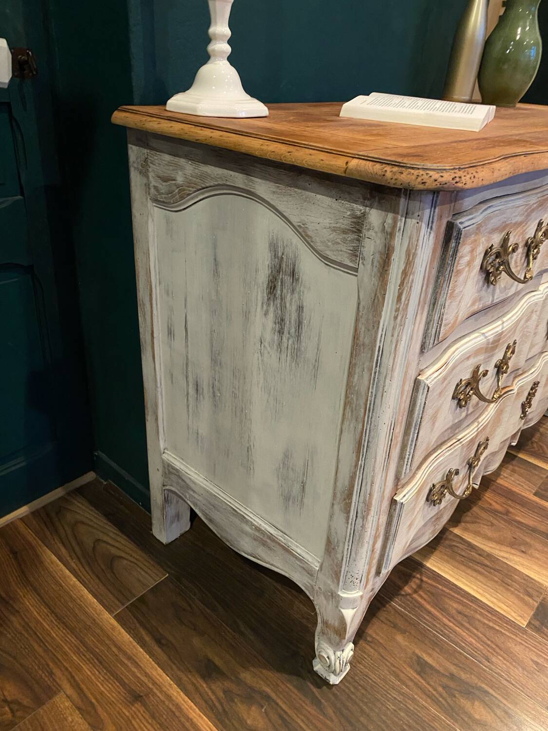 Louis XV chest of drawers in patinated oak