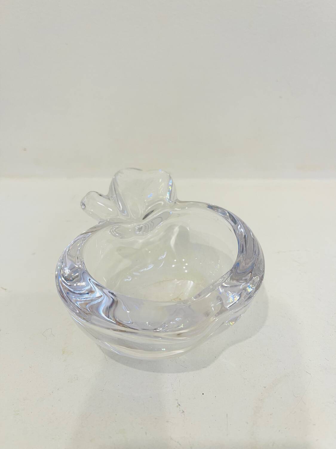 Crystal apple-shaped catchall – Vannes-le-Châtel, 1970s
