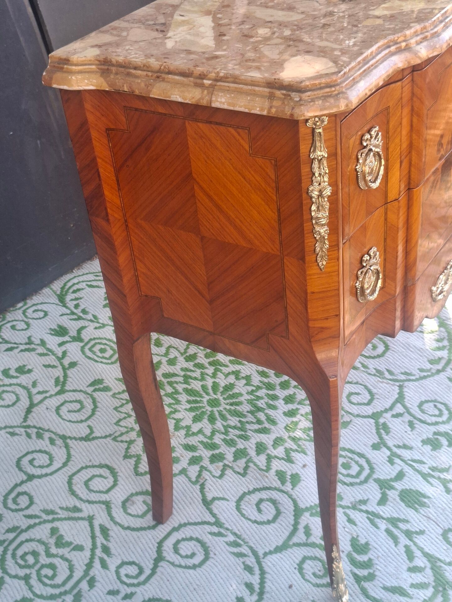 Commode en marqueterie 8