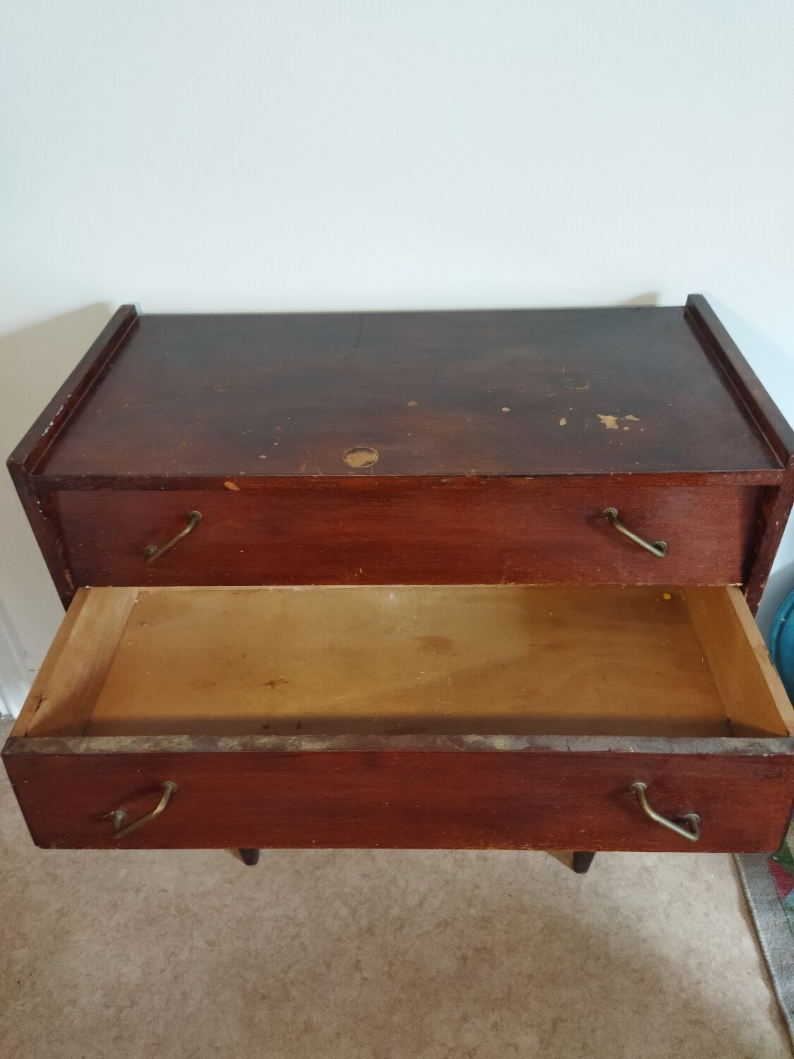 Vintage chest of drawers
