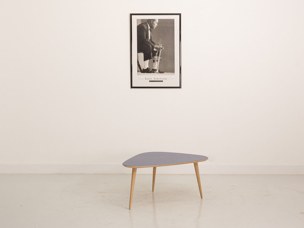 Coffee table classic format + midnight blue laminate (94x63cm)