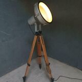 Industrial lamp on a tripod