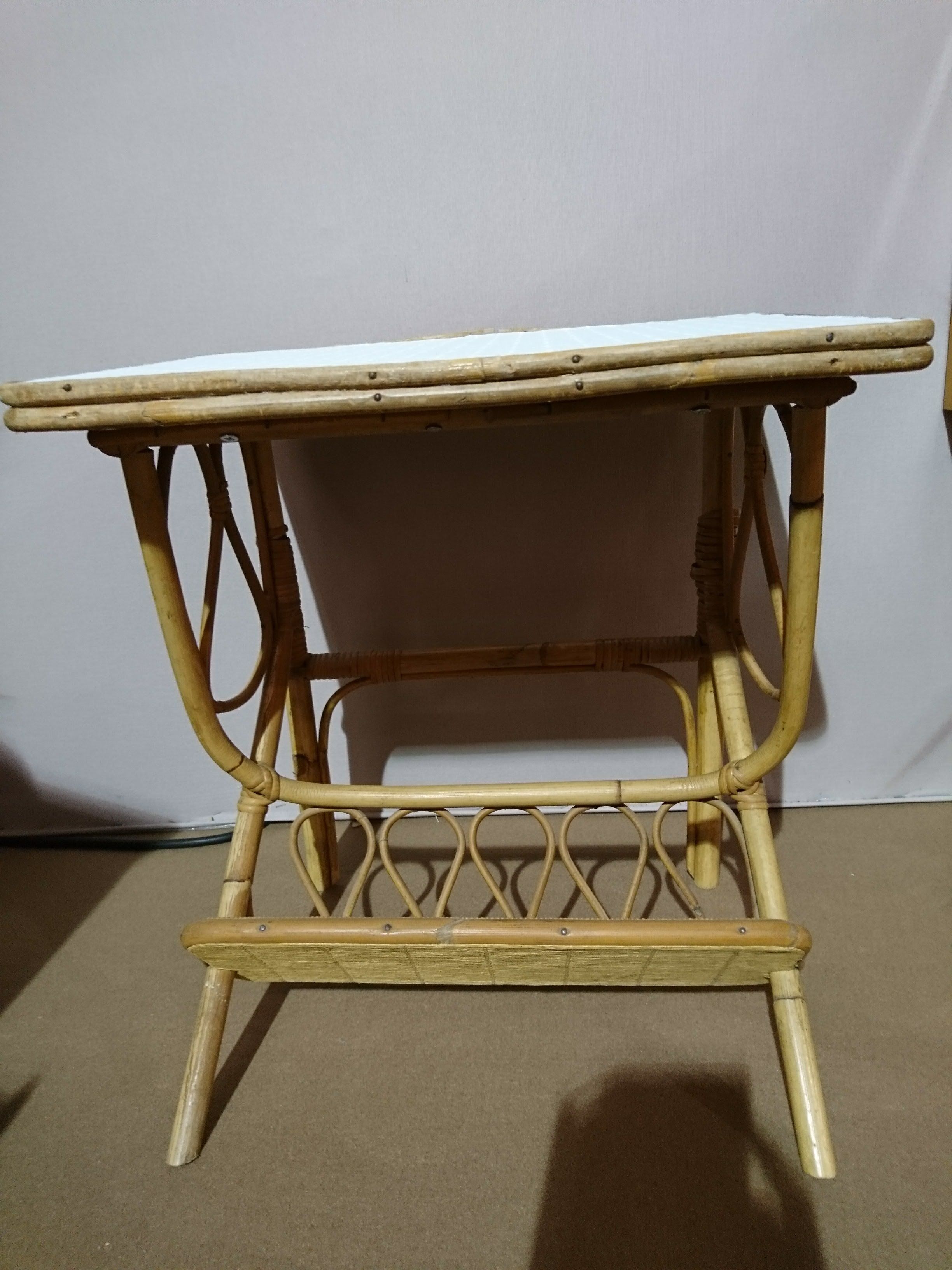 Rattan vintage magazine table