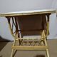 Table  porte revues en rotin vintage