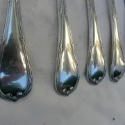 Service à poisson 24 couverts Christofle modèle Rubans croisés