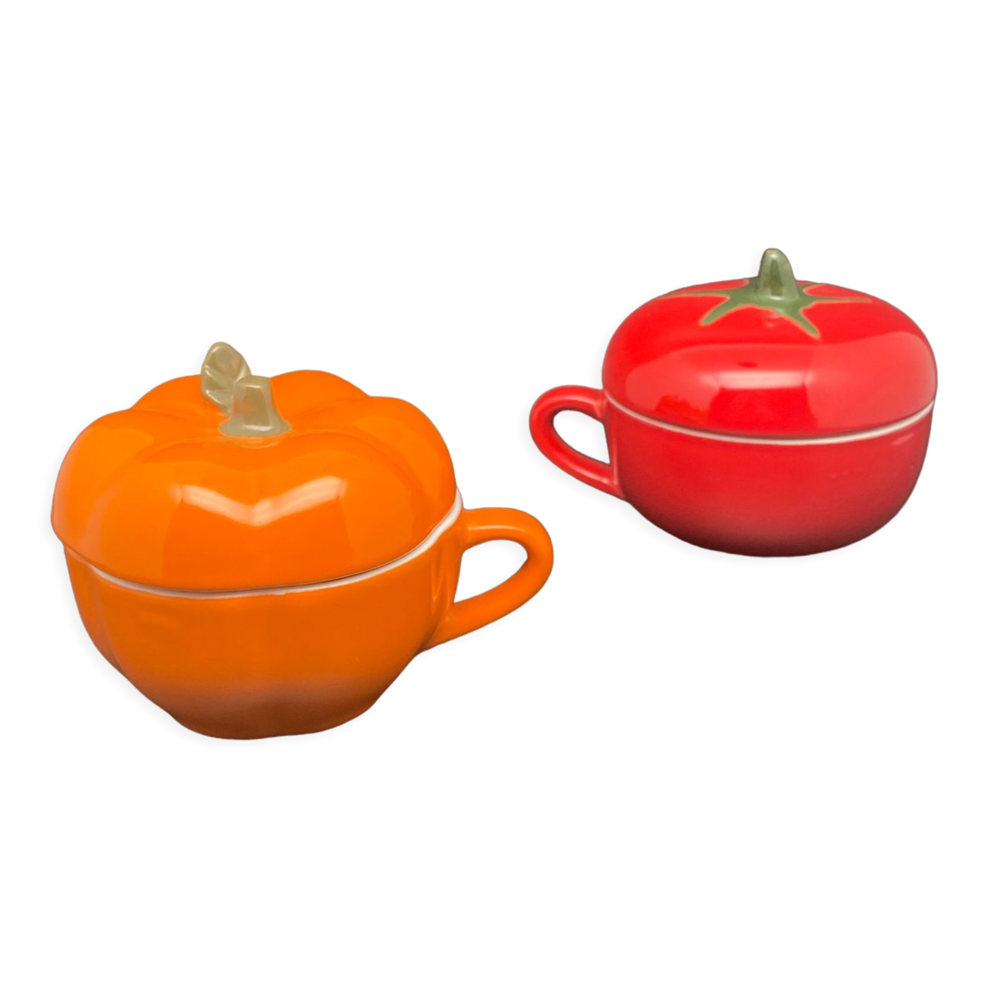 Sotable cup duo with tomato and pumpkin lid