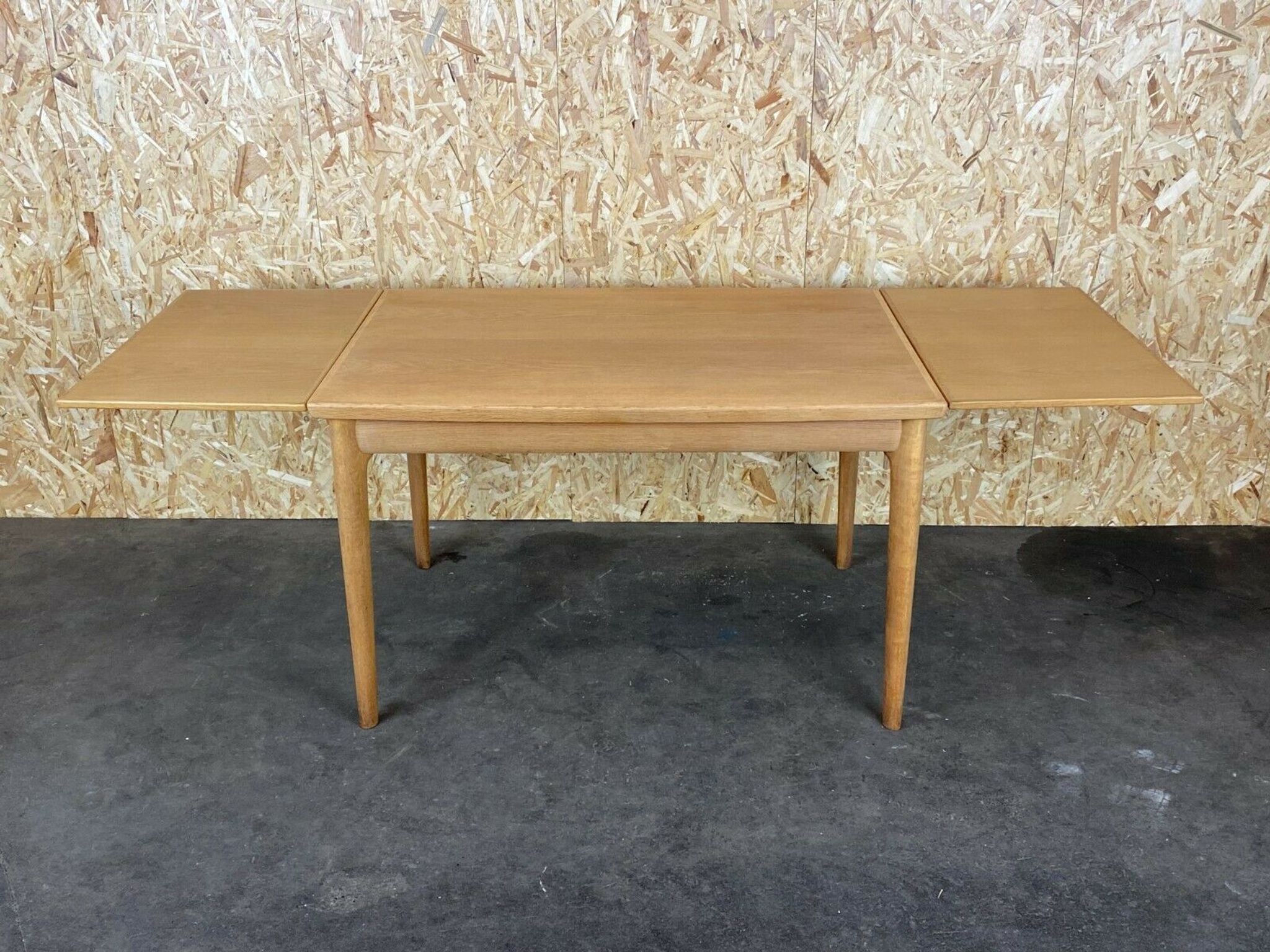 Dining table danish Grete Jalk for Glostrup Design 60/70