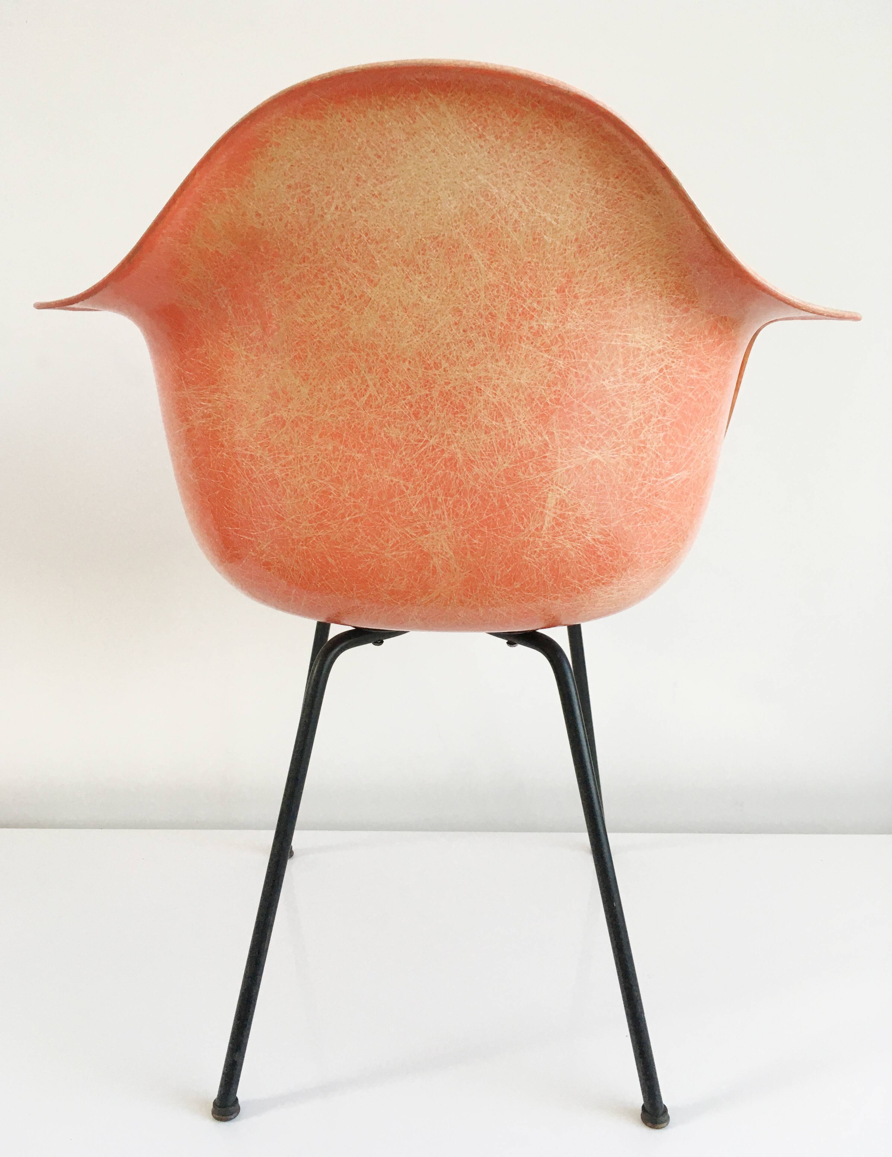 Fauteuil par Charles & Ray Eames, édition Zenith Herman Miller