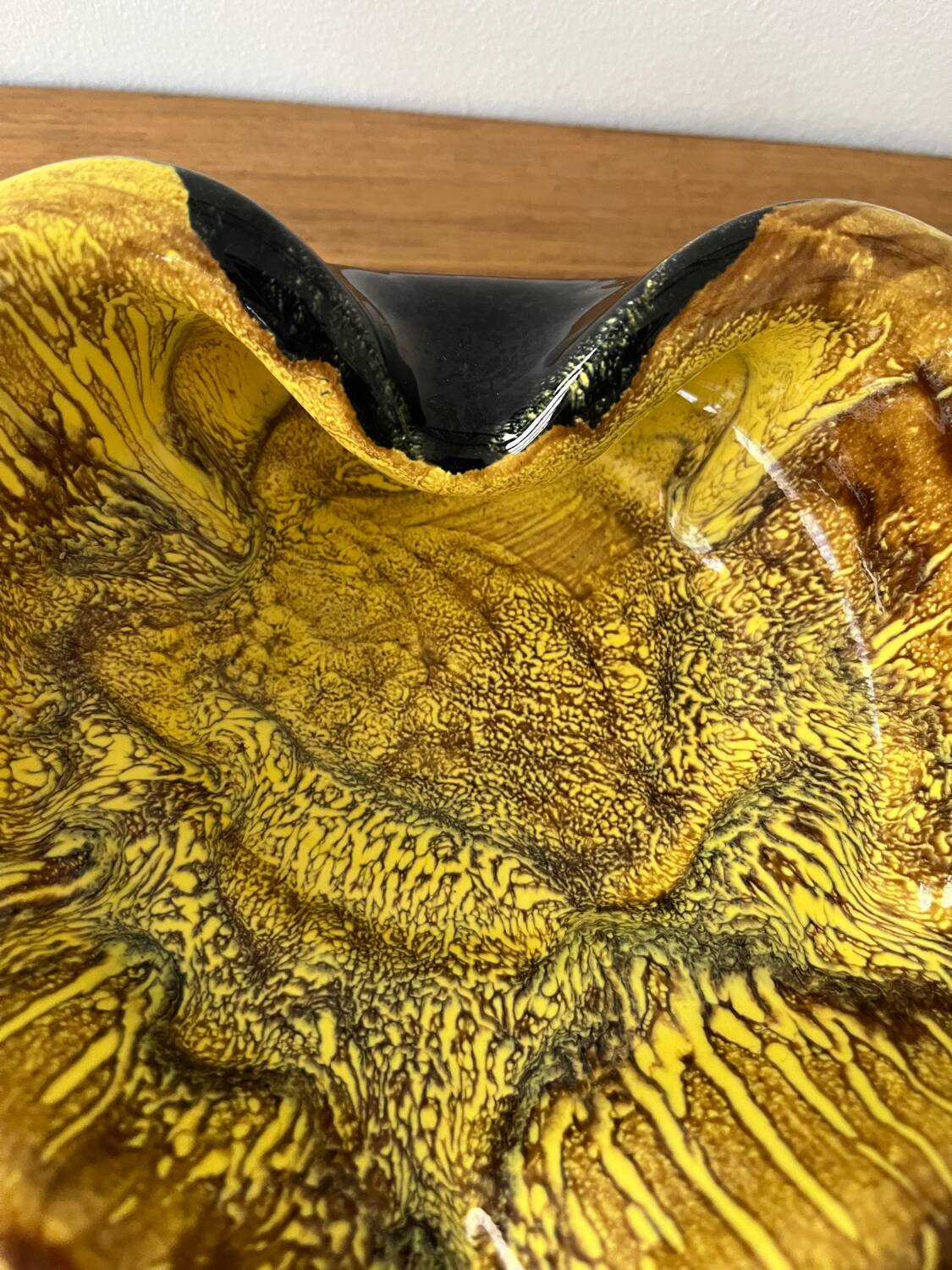 1950s/60s glazed ceramic trinket tray