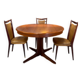 Oval Scandinavian table