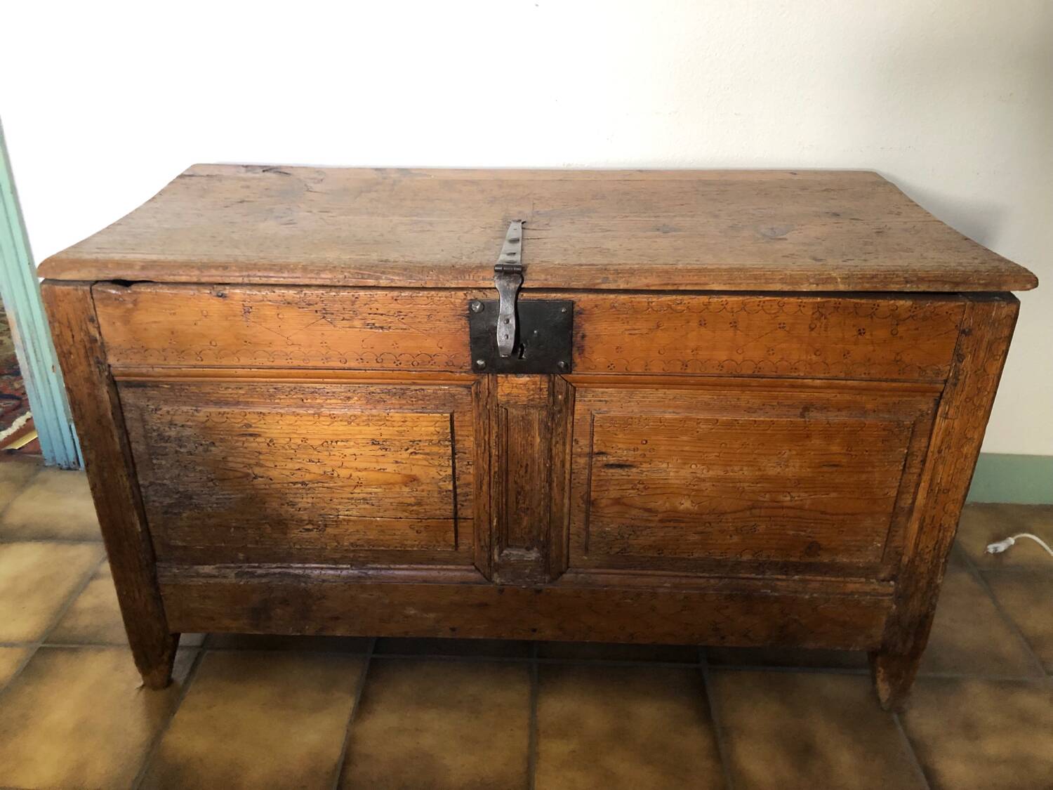 Savoyard storage chest