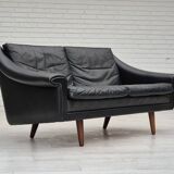 Années 1960, design danois d'Aage Christiansen pour Erhardsen & Andersen, canapé 2 places modèle "Matador".