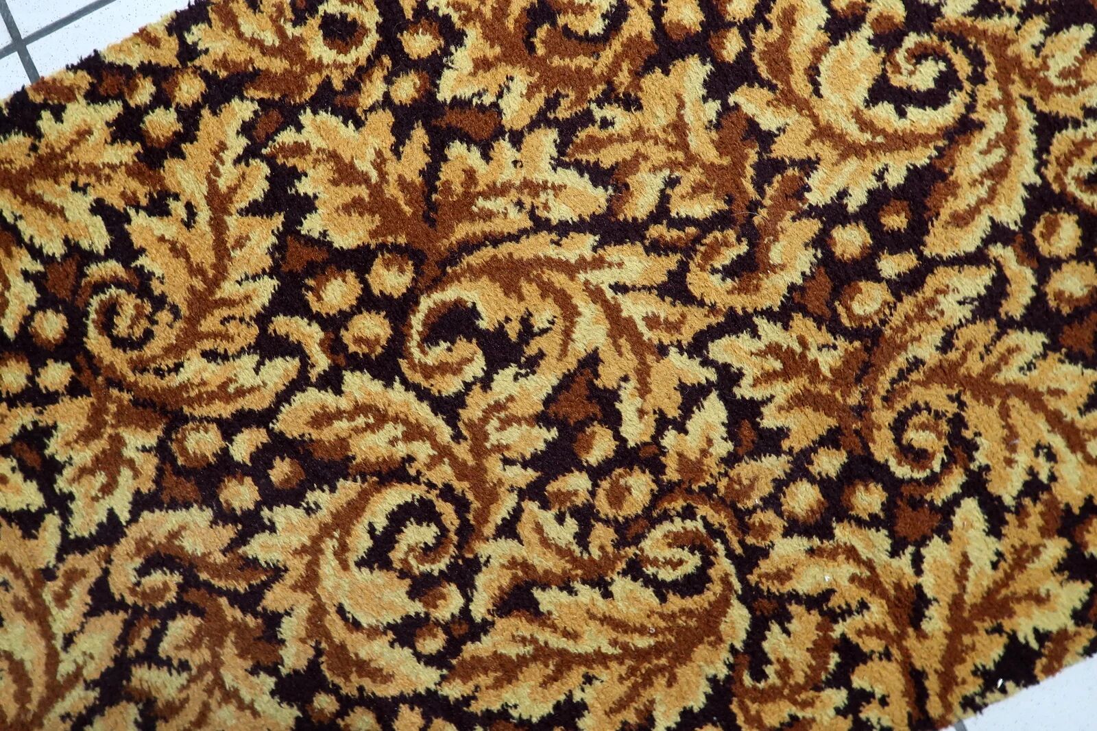 1960s German acrylic runner with gold and brown foliate 2.2' x 10.9' - 1C1288