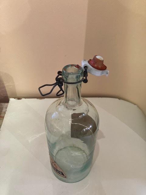 Pharmacy bottle with porcelain stopper