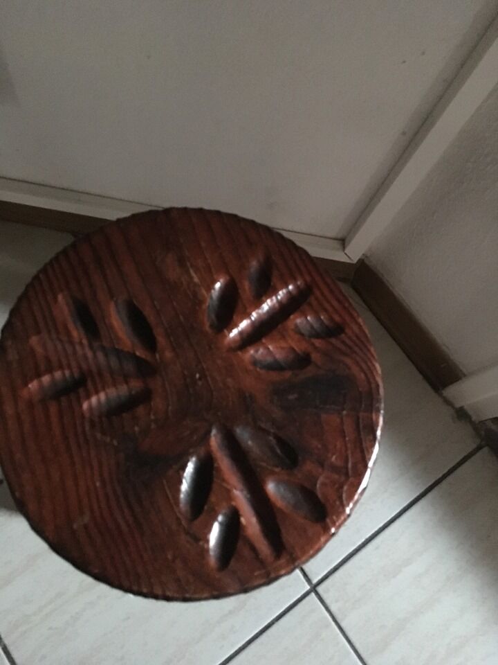 Wooden tripod stab with compass feet