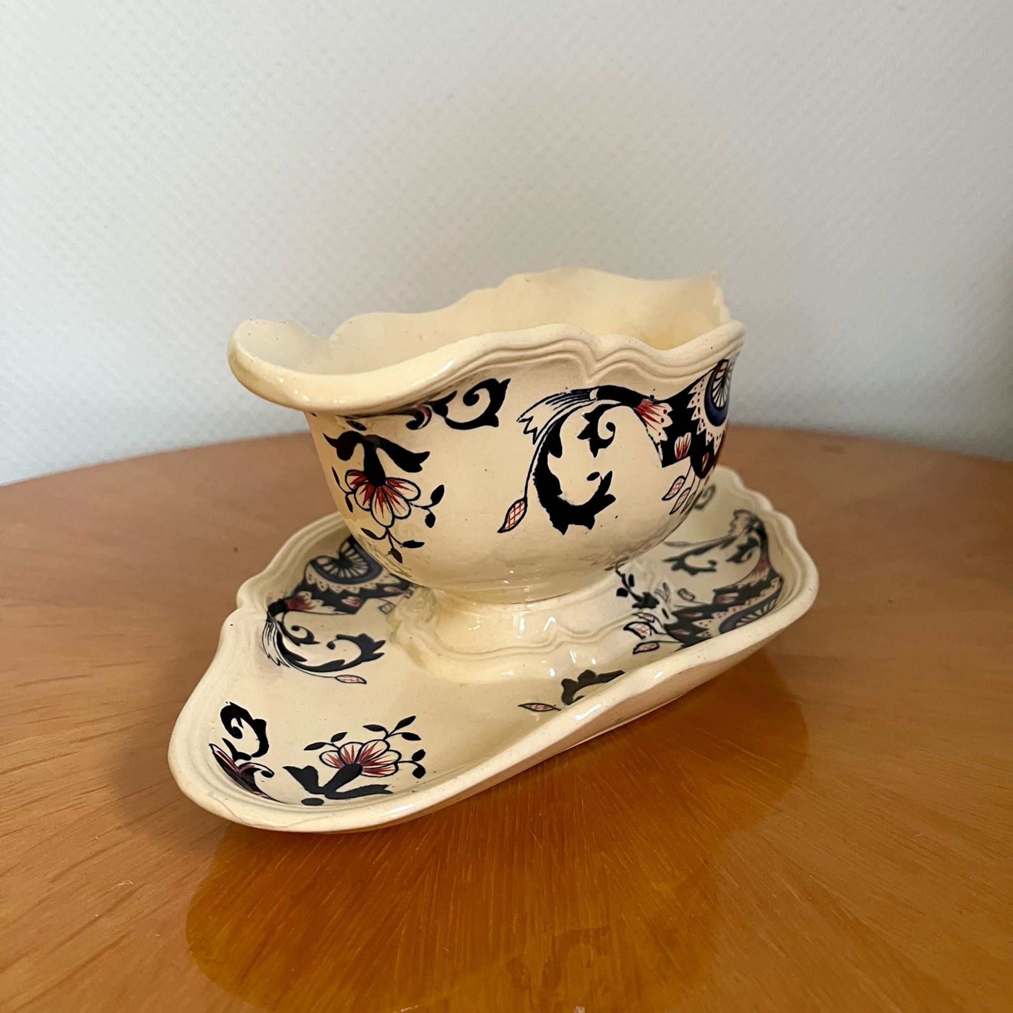 Plat saucière en terre de fer Longchamp