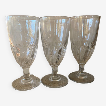 3 bistro glasses