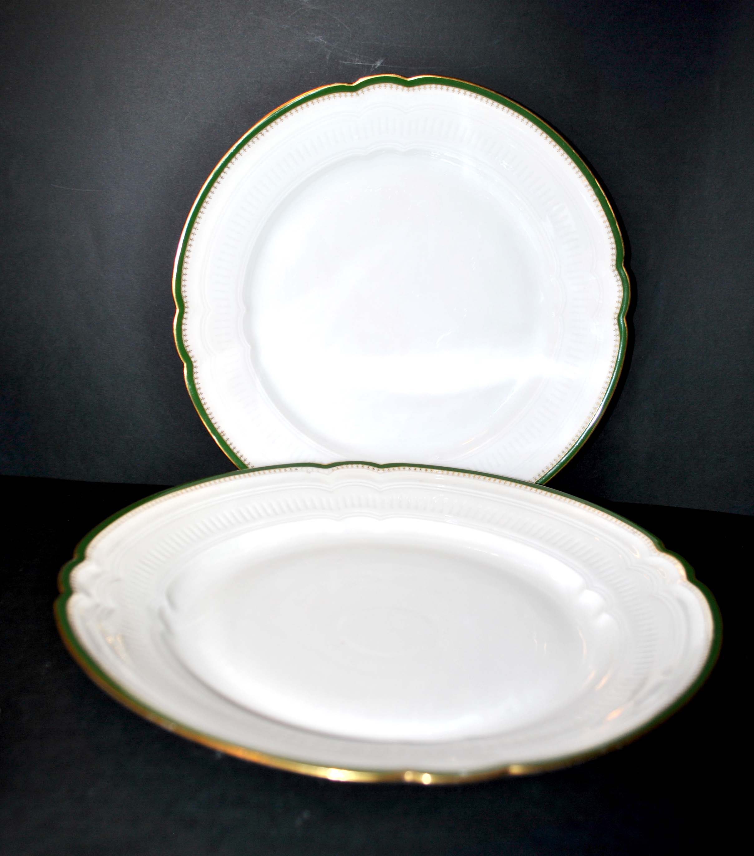 LIMOGES 2 round dishes antique chantournés in Green Gold edging porcelain "Aux Lions de Faïence Paris"