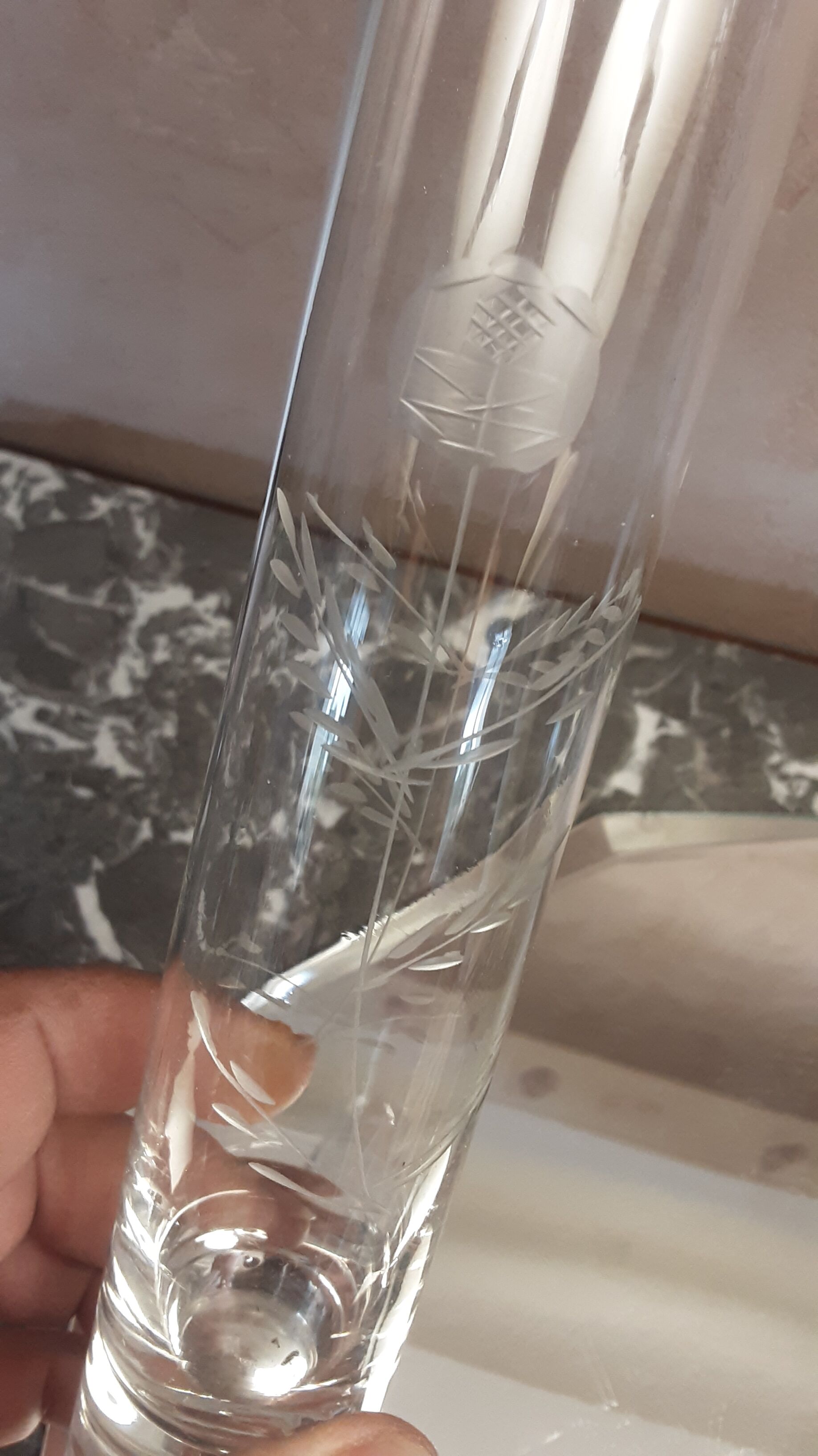 Chissed glass soliflore vase