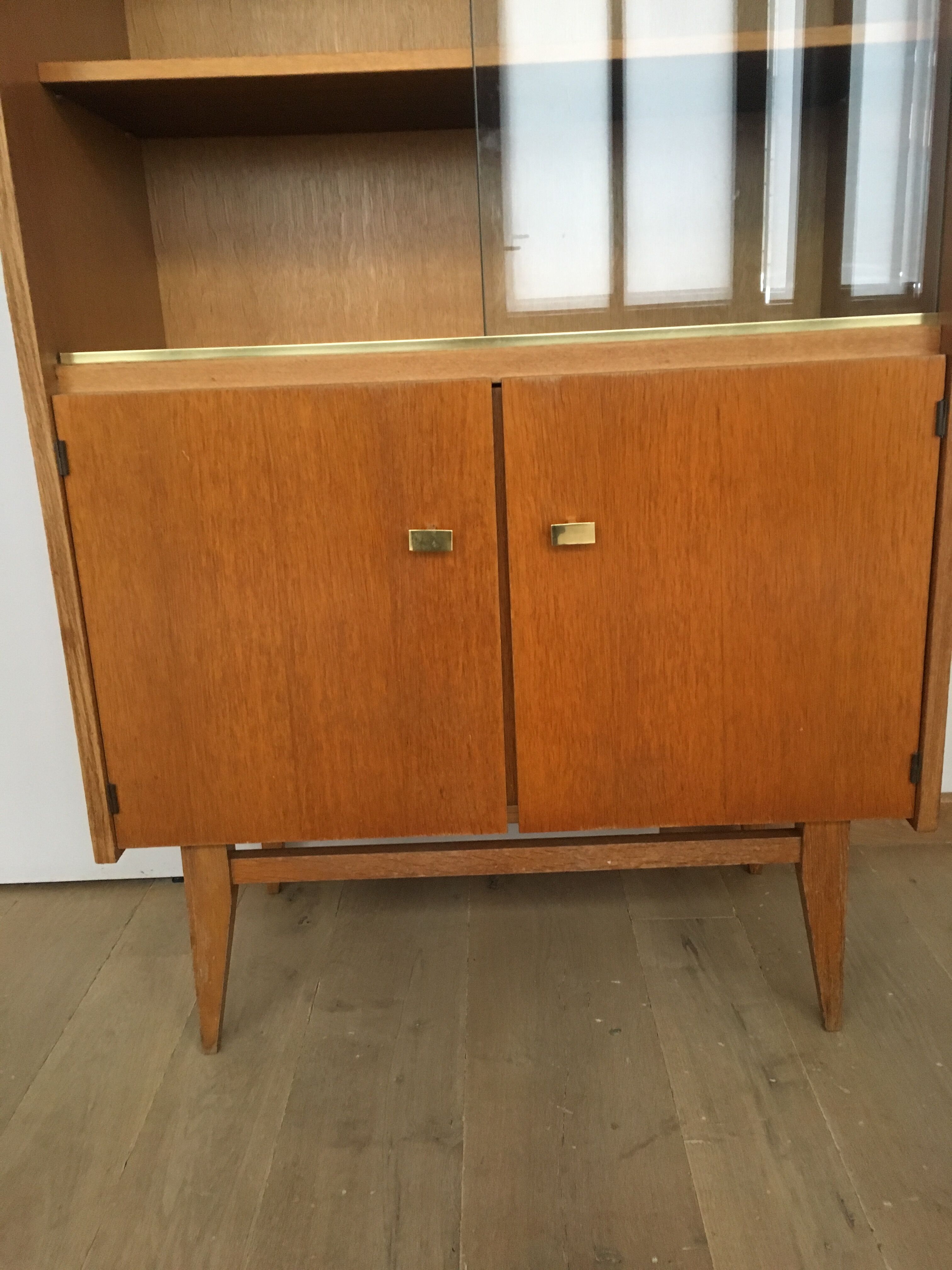 Bookcase with compass feet