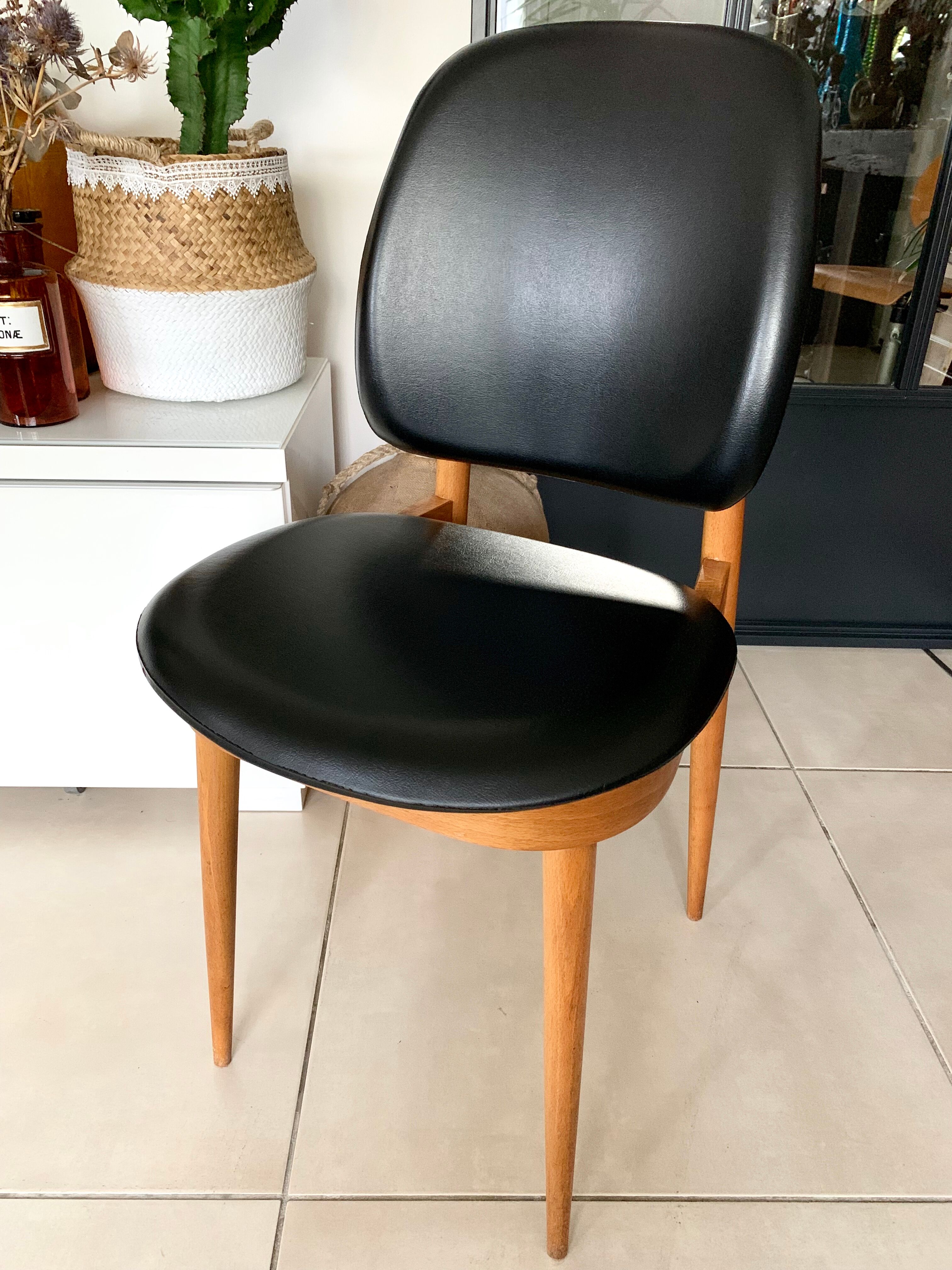 Vintage Pegase Baumann chair