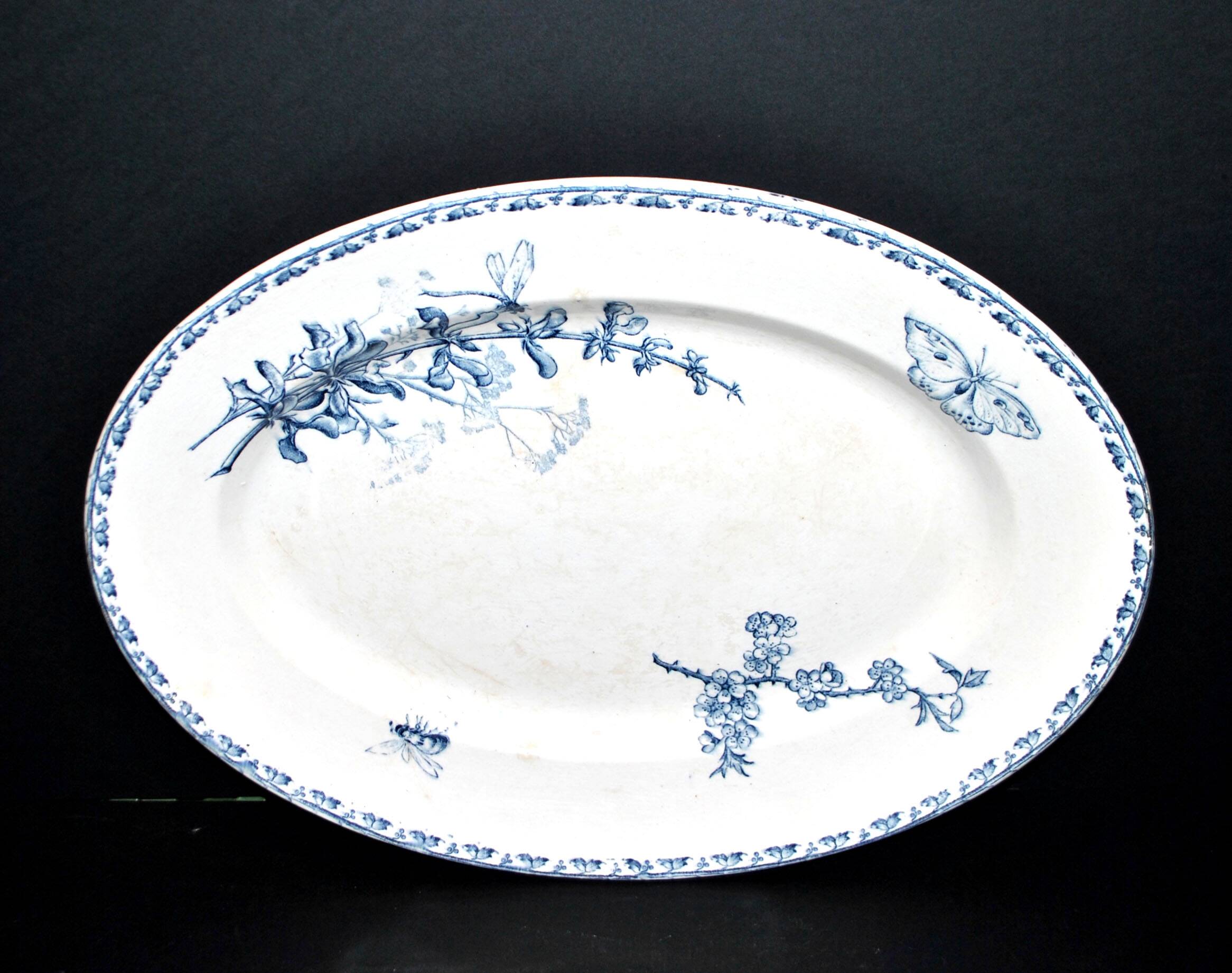 Carmen oval earthenware dish U&C Sarreguemines butterfly 35.5cm