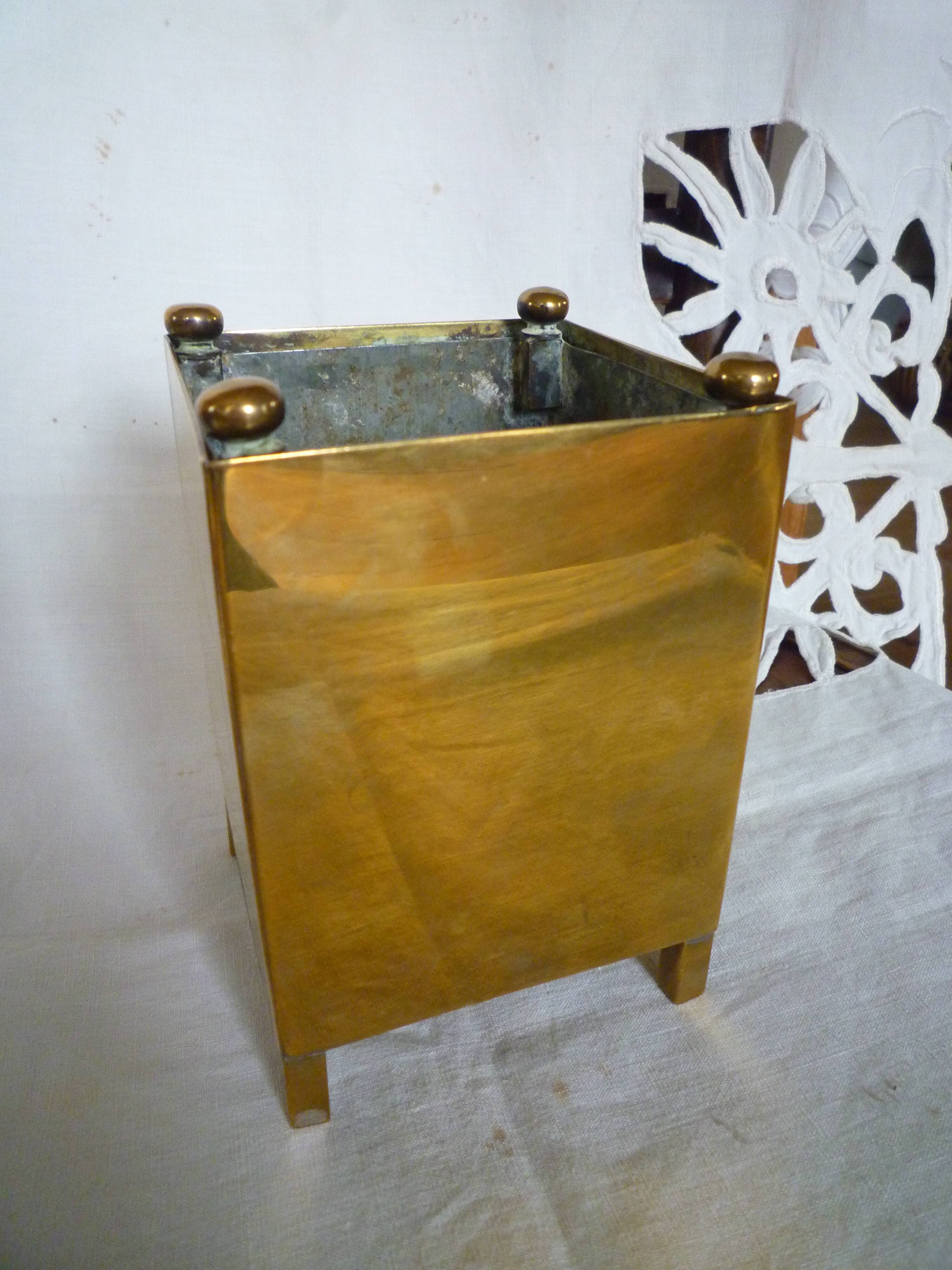 Small Valmazan Brass Planter
