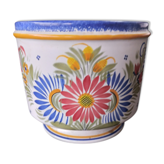 Pot cache by Henriot Quimper