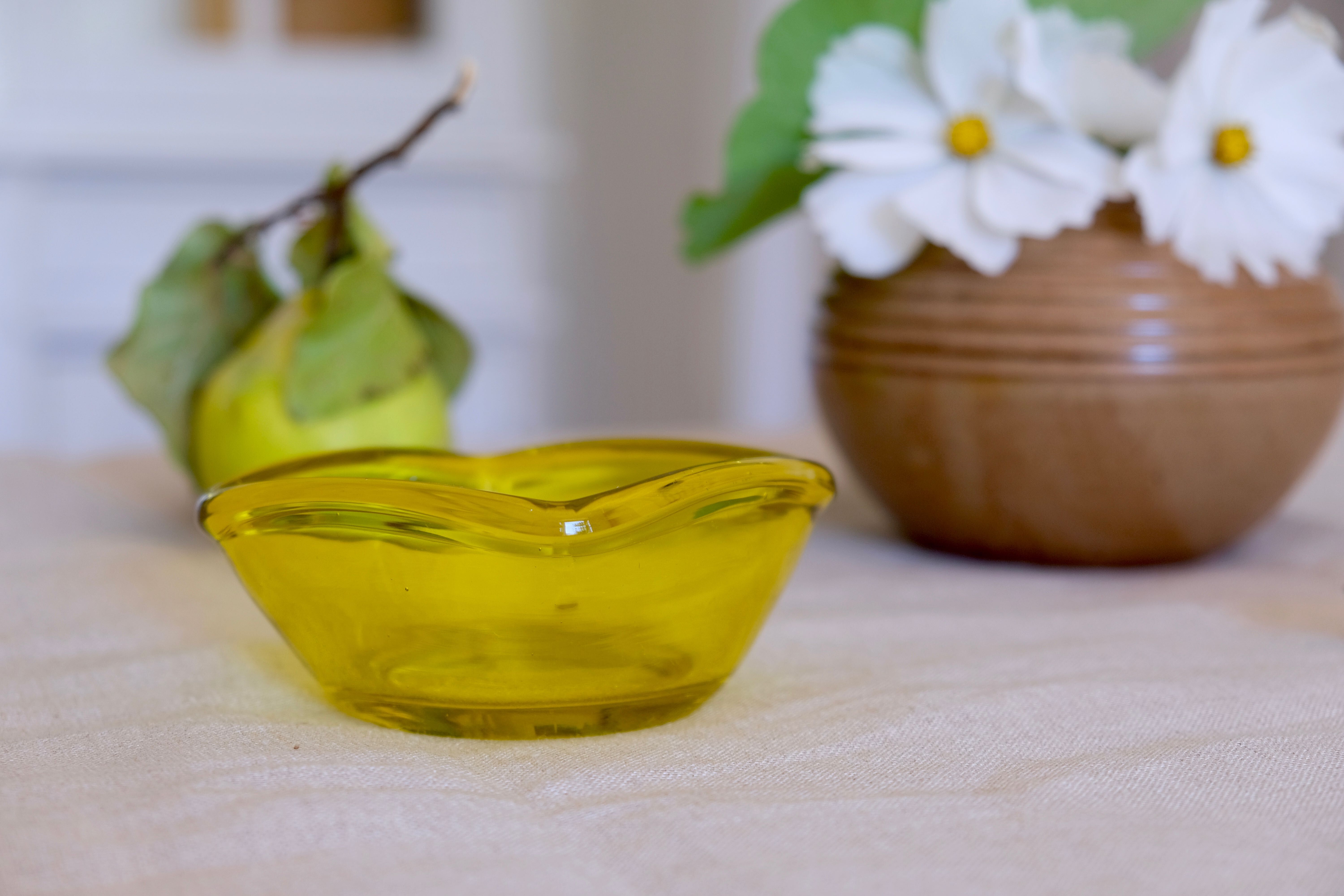 7 cups in colored glass Italy 50s