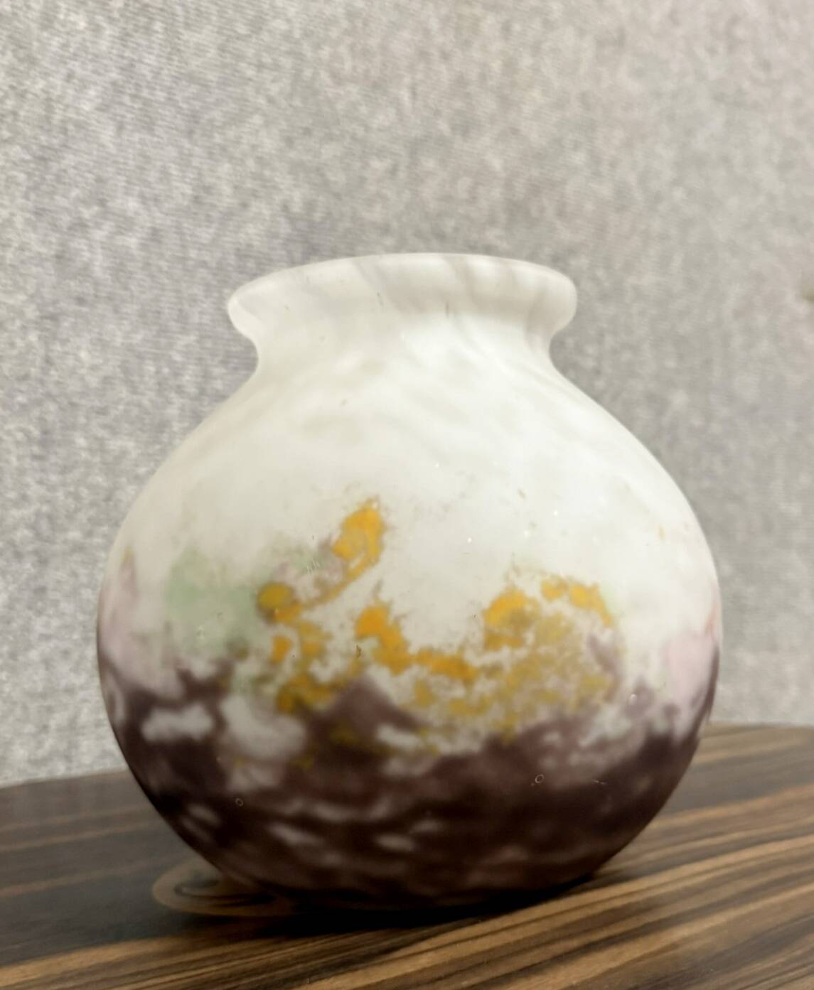 After Muller: marbled glass ball vase, Art Deco period, circa 1930