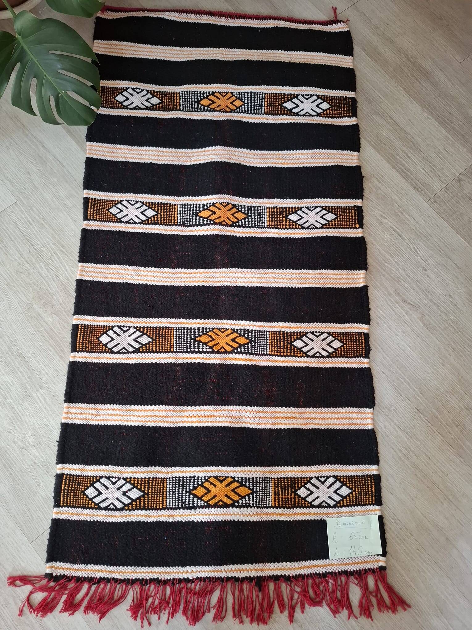 Small Black & Saffron Berber Kilim – Flat Weave Hanbel – 65x140 cm