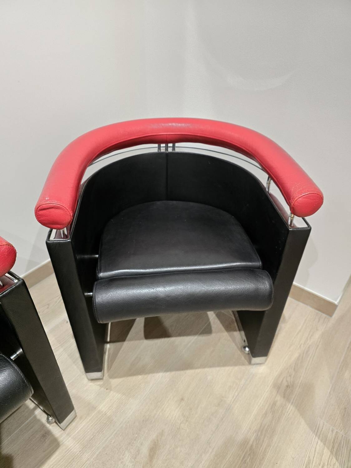 Paire de fauteille design cuir métal chromé 80’s