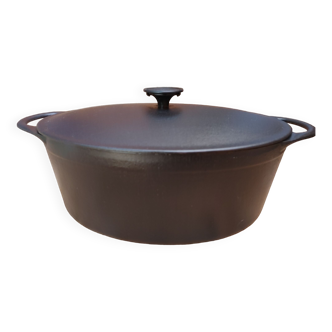 Large cousances cast iron casserole dish - same as le creuset