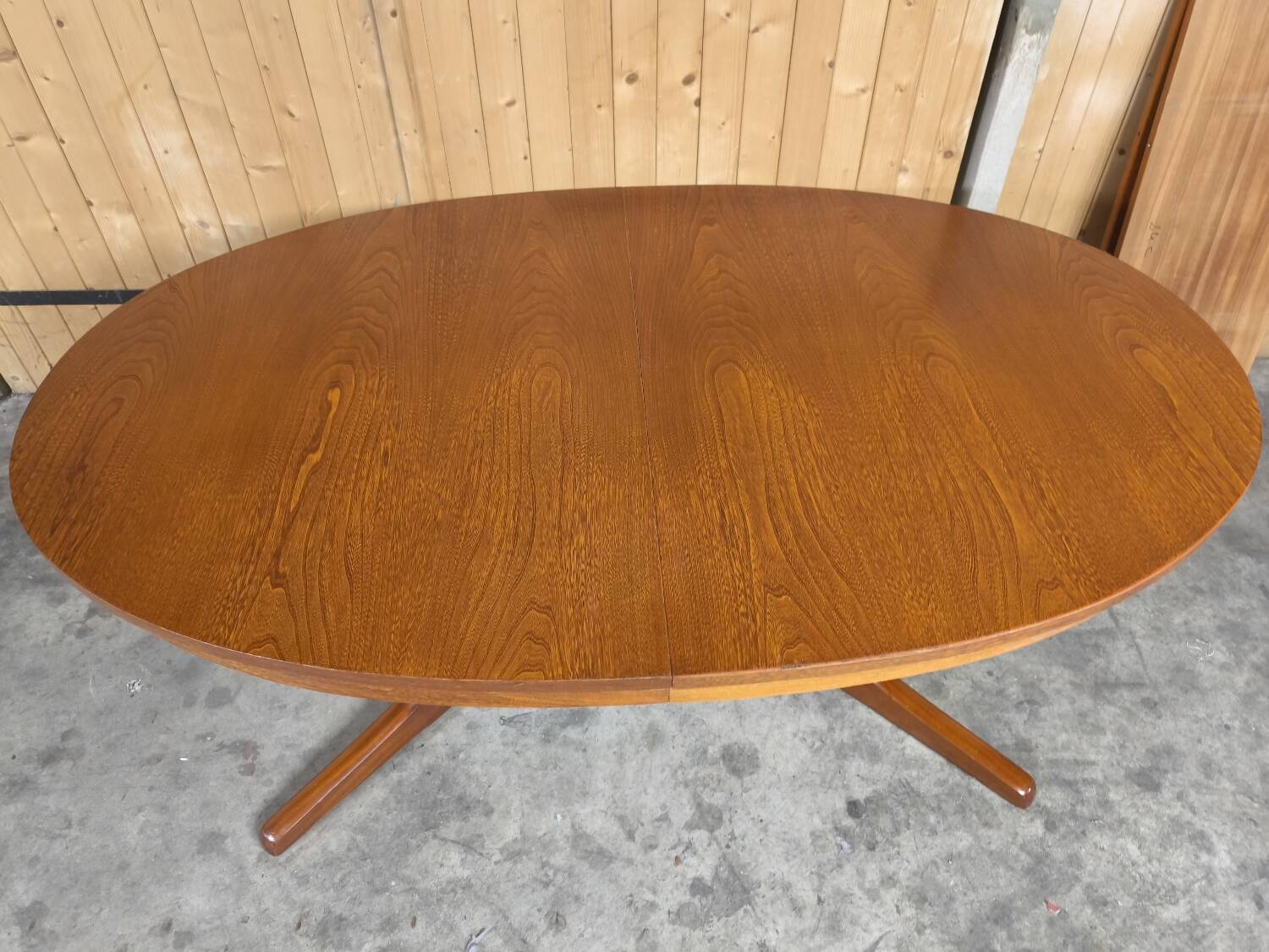 Vintage Baumann oval table