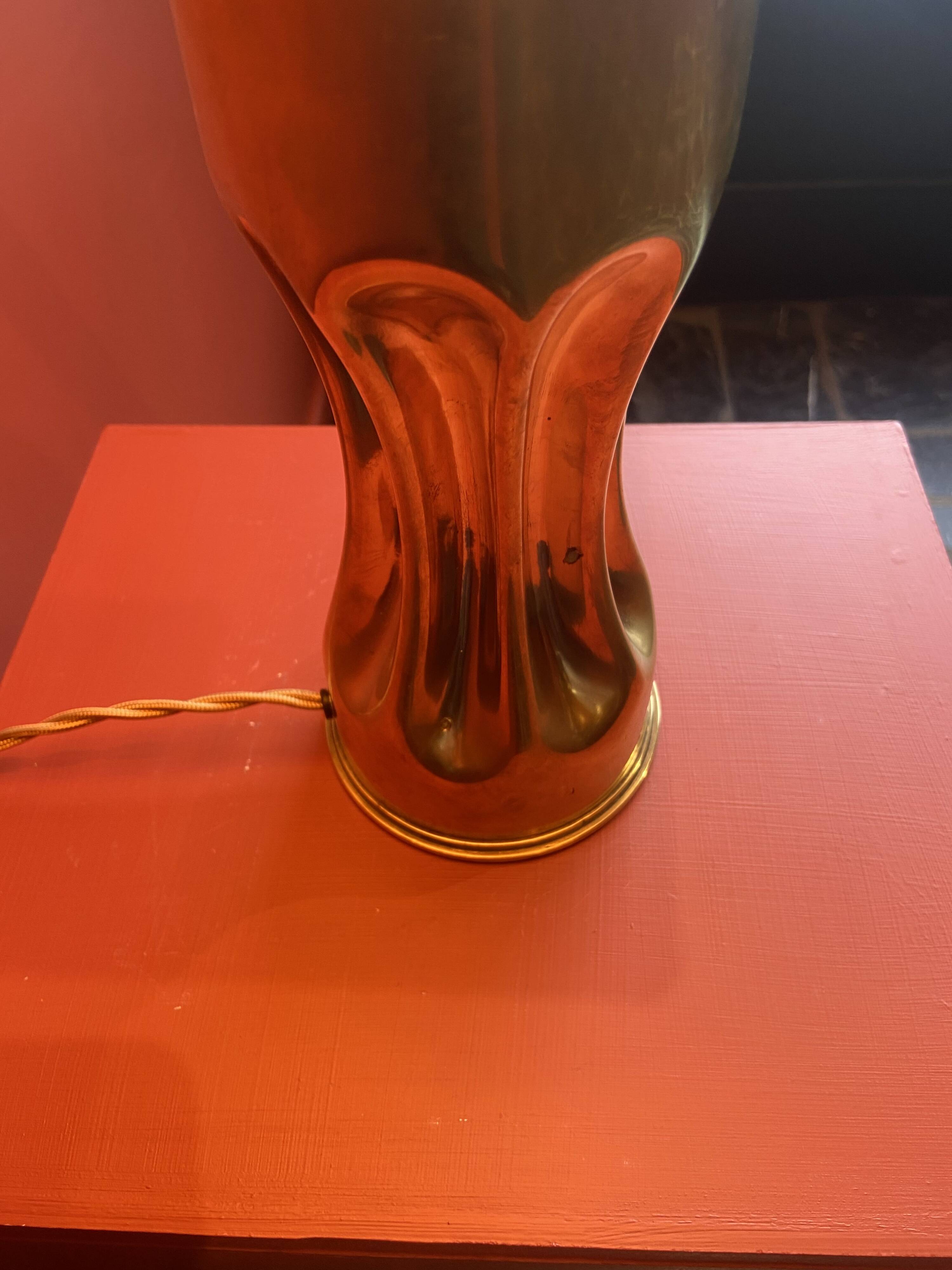 Brass shell socket lamp from the 1st WW, black pyramidal lampshade in Carlucci linen.